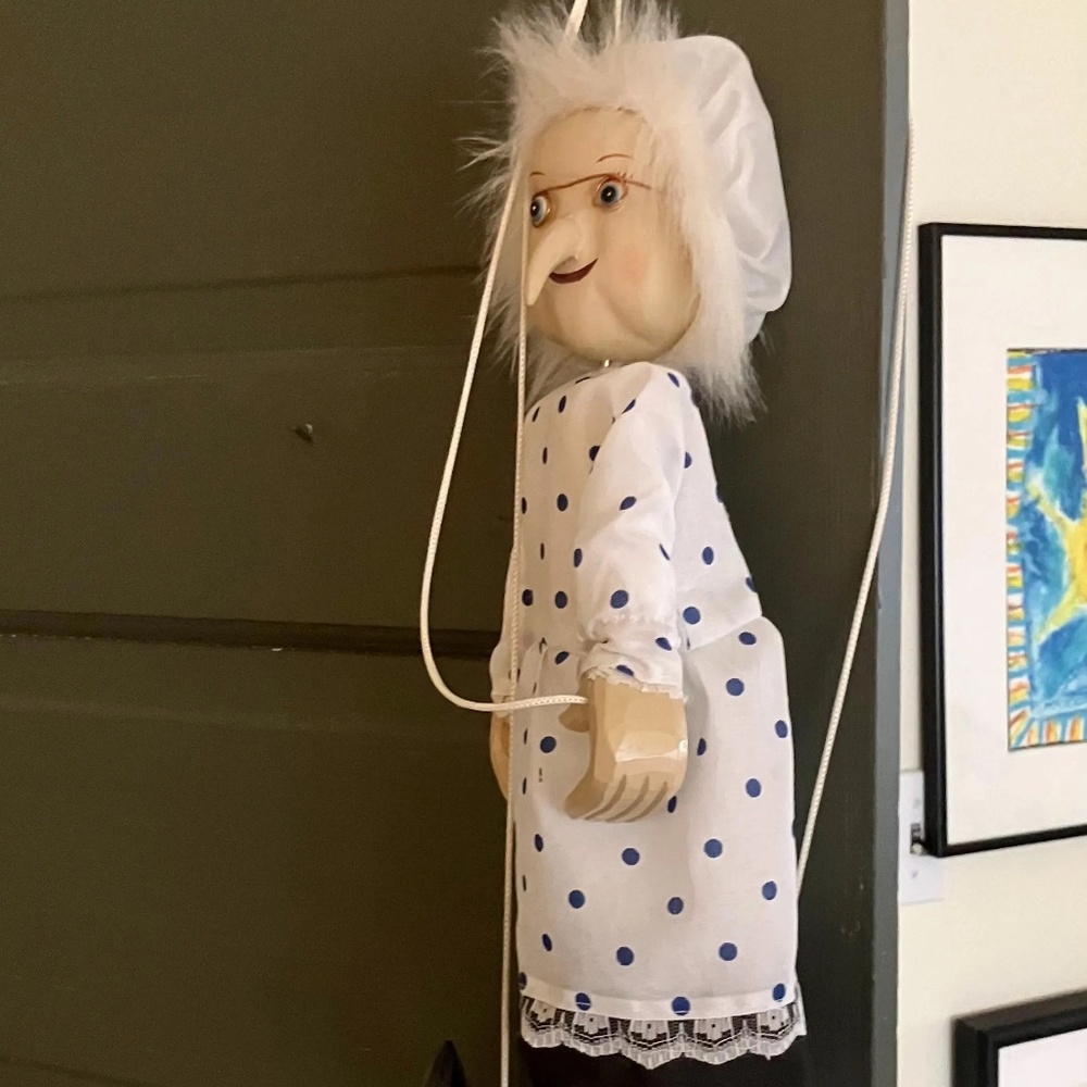 Traditional Handmade Greek Costumed Marionette/Puppet Vtg 1980s/As New
